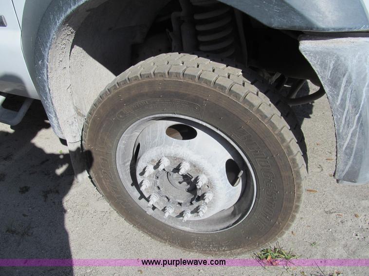 image for item G9526 2006 Ford F550 Super Duty XL service truck