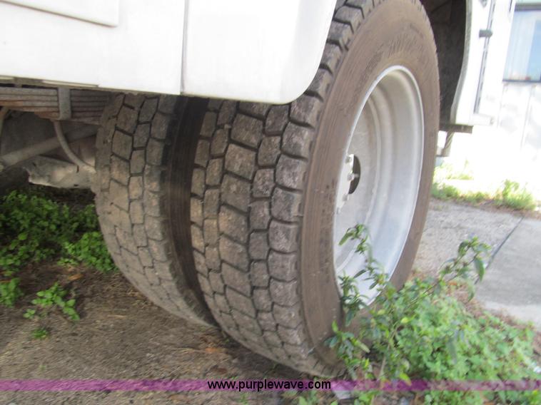 image for item G9526 2006 Ford F550 Super Duty XL service truck