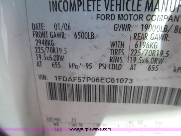 image for item G9526 2006 Ford F550 Super Duty XL service truck