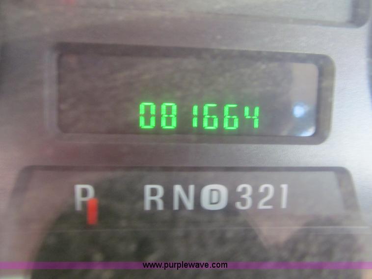 image for item G9528 2007 Ford F450 Super Duty flatbed truck