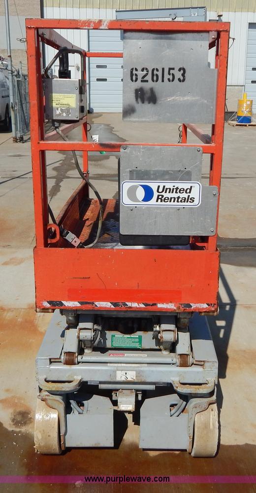 image for item I1144 2006 Skyjack SJIII3215 scissor lift