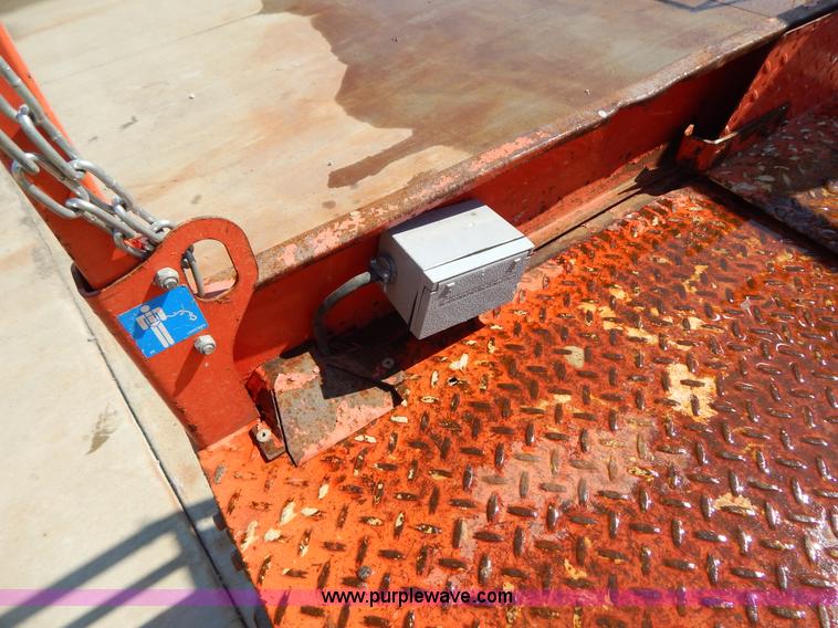 image for item I1144 2006 Skyjack SJIII3215 scissor lift