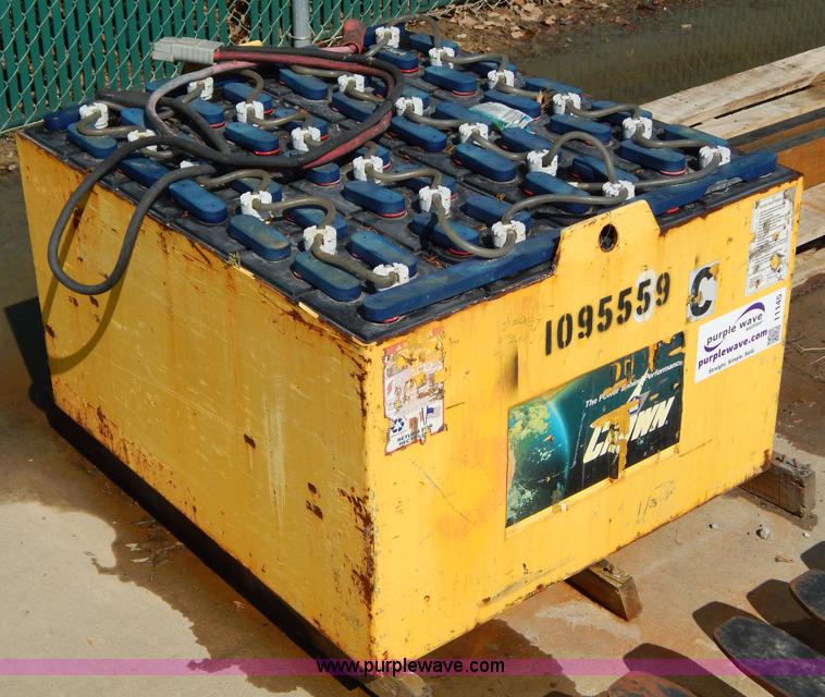 image for item I1145 Industrial forklift battery