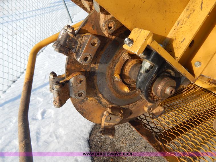 image for item I1146 2010 Vermeer SC252 stump grinder