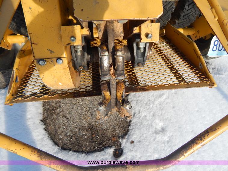 image for item I1146 2010 Vermeer SC252 stump grinder