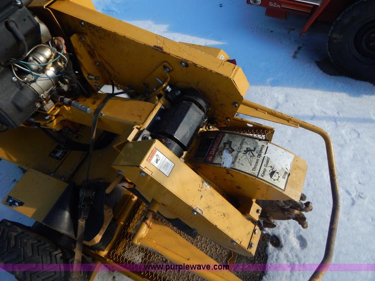 image for item I1146 2010 Vermeer SC252 stump grinder