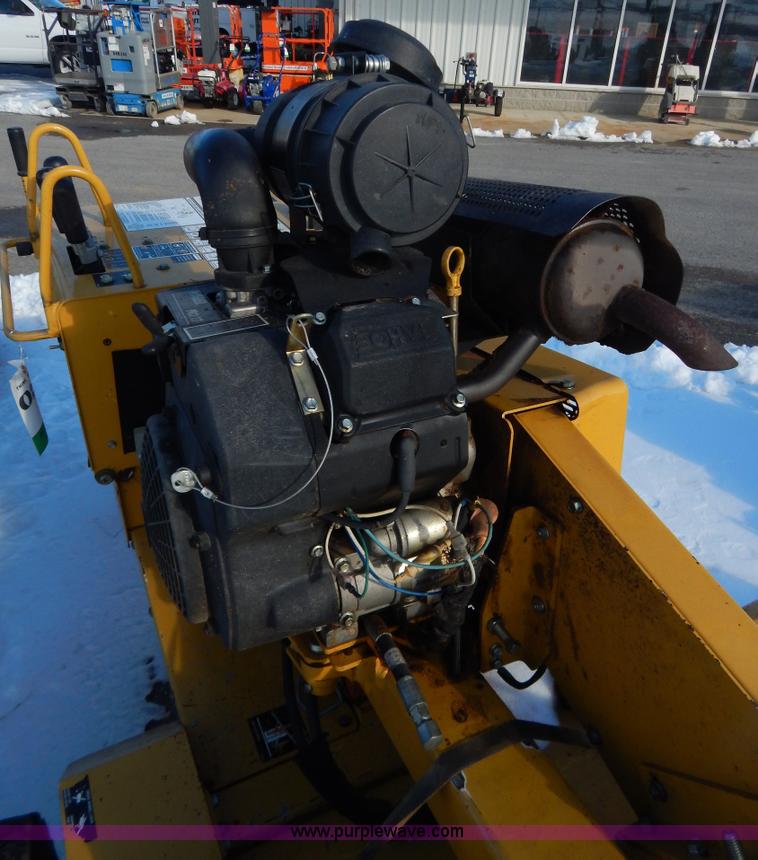 image for item I1146 2010 Vermeer SC252 stump grinder