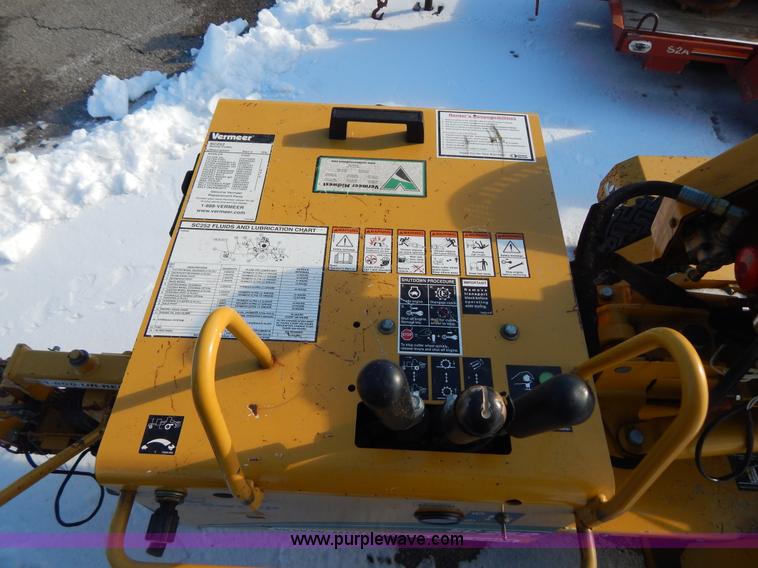 image for item I1146 2010 Vermeer SC252 stump grinder