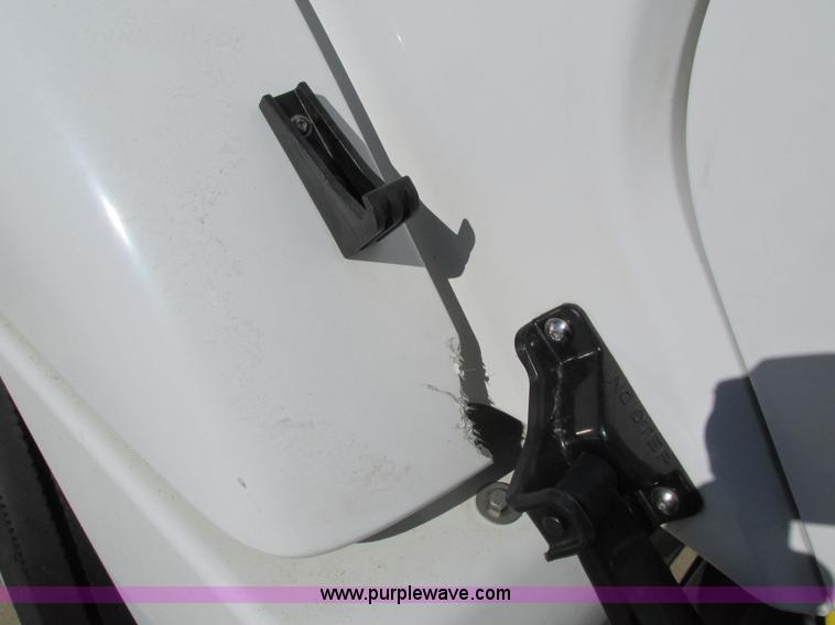 image for item I4193 2009 Freightliner Columbia 120 semi truck