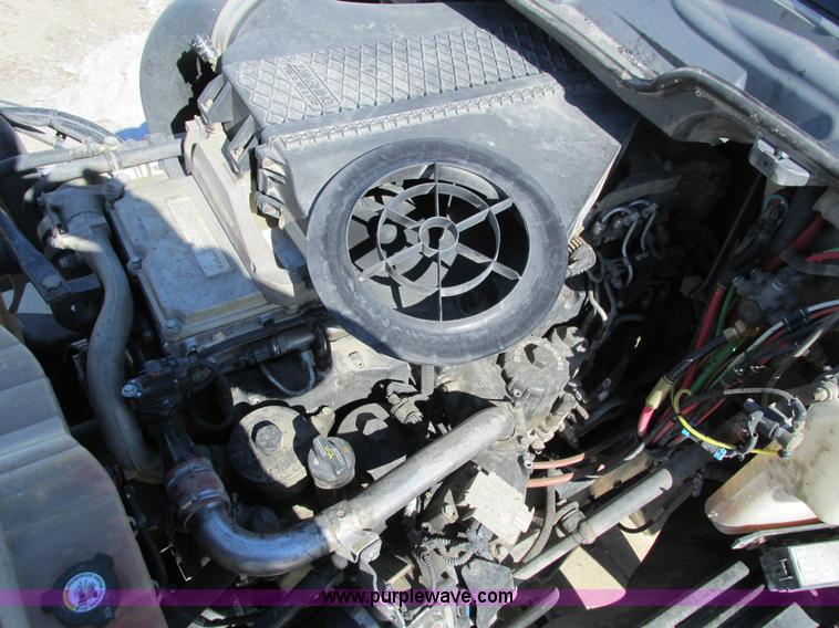 image for item I4193 2009 Freightliner Columbia 120 semi truck