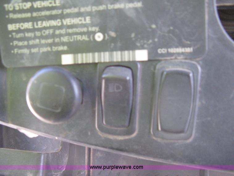 image for item I5624 2008 Club Car XRT Intellitrak utility vehicle