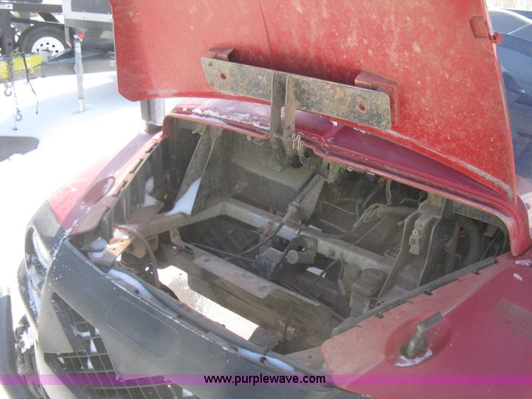 image for item I5624 2008 Club Car XRT Intellitrak utility vehicle