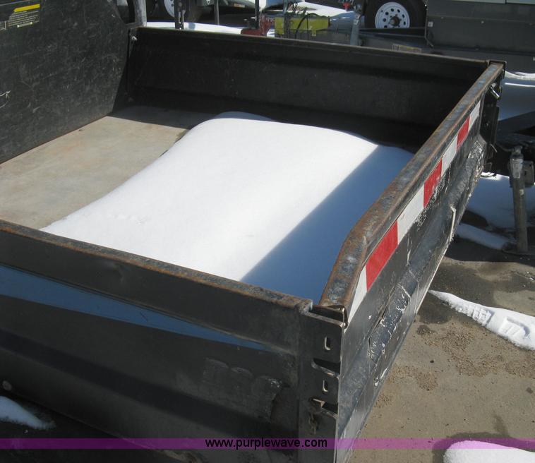 image for item I5624 2008 Club Car XRT Intellitrak utility vehicle