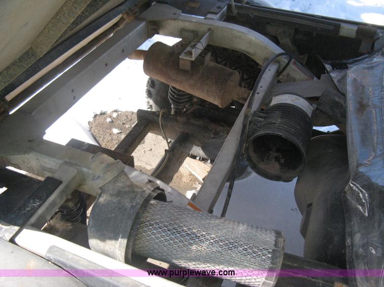 image for item I5624 2008 Club Car XRT Intellitrak utility vehicle