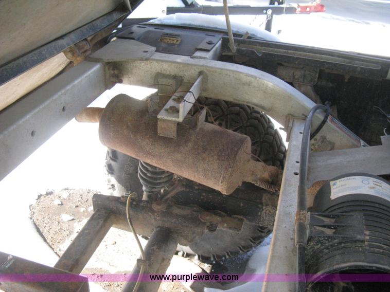 image for item I5624 2008 Club Car XRT Intellitrak utility vehicle