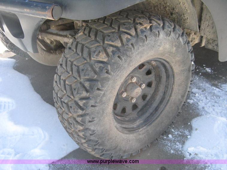 image for item I5624 2008 Club Car XRT Intellitrak utility vehicle