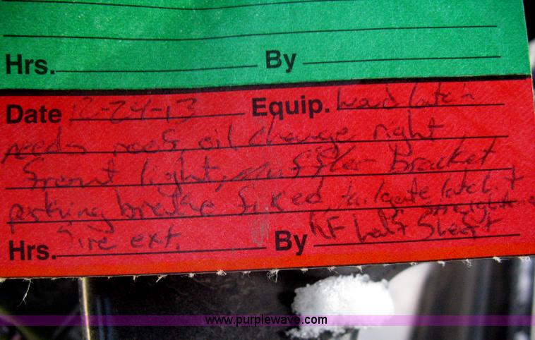 image for item I5624 2008 Club Car XRT Intellitrak utility vehicle