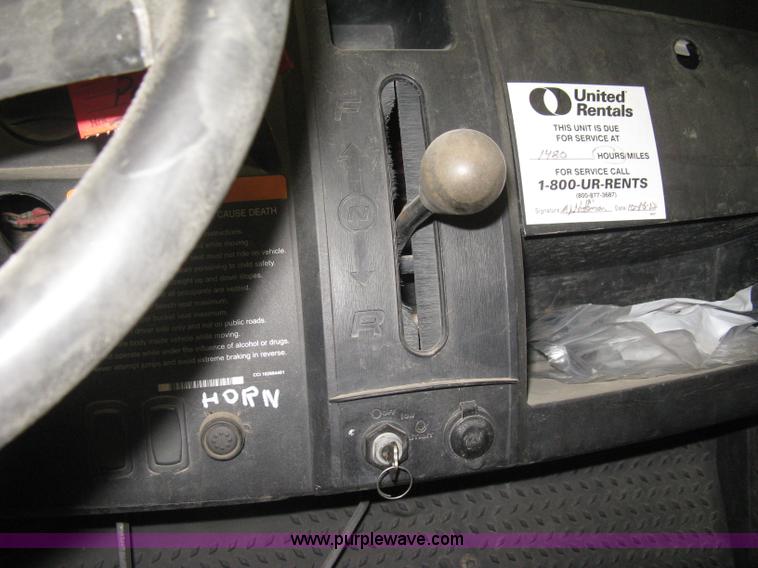 image for item I5625 2008 Club Car XRT Intellitrak utility vehicle