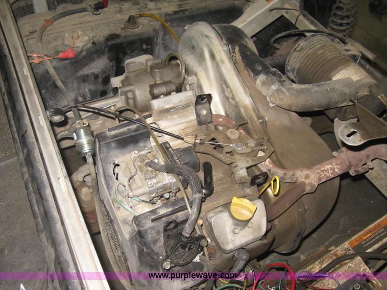 image for item I5625 2008 Club Car XRT Intellitrak utility vehicle