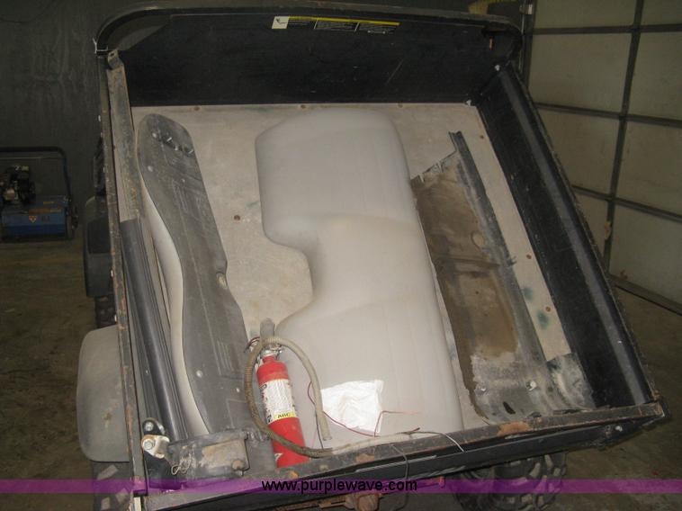 image for item I5625 2008 Club Car XRT Intellitrak utility vehicle