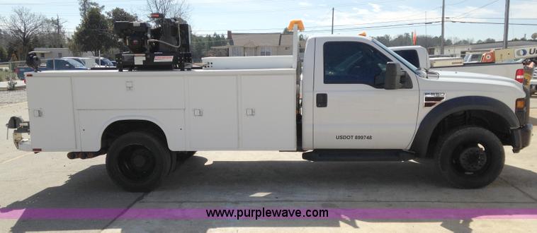 image for item I7222 2008 Ford F550 service truck