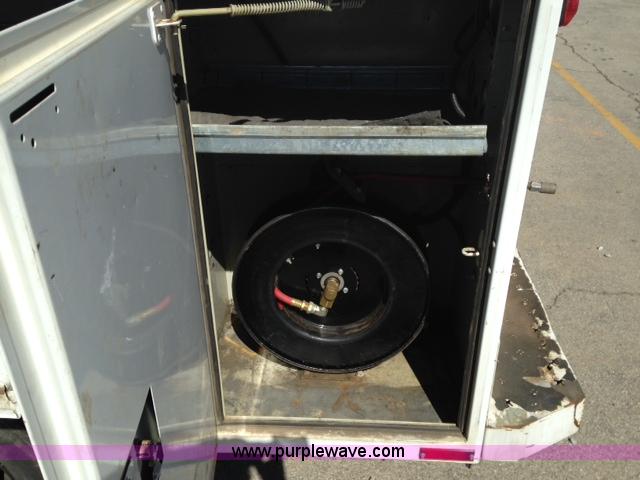 image for item I7222 2008 Ford F550 service truck