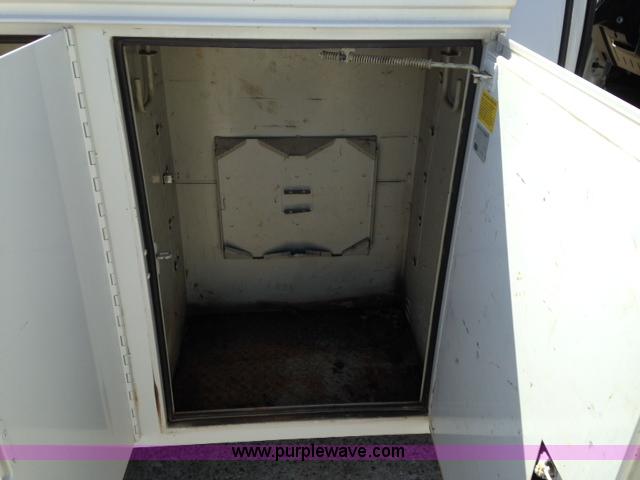 image for item I7222 2008 Ford F550 service truck