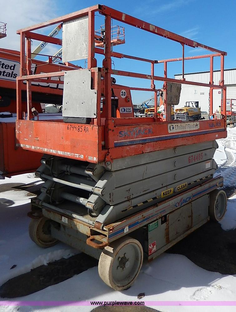 image for item I9336 2007 Skyjack SJIII4626 electric scissor lift