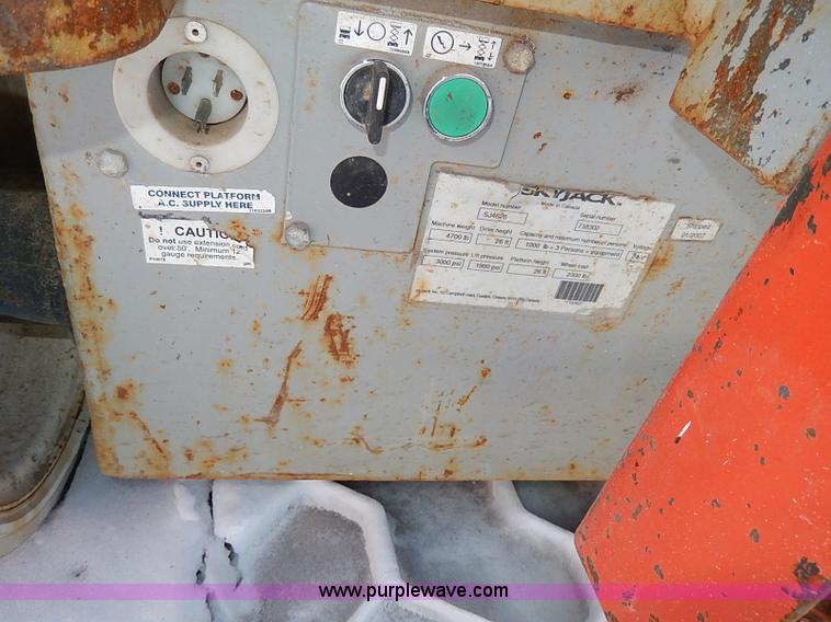 image for item I9336 2007 Skyjack SJIII4626 electric scissor lift