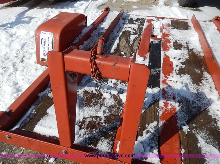 image for item I9359 2007 Ditch Witch S1A trencher trailer