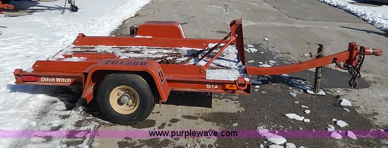 image for item I9360 2007 Ditch Witch S1A trencher trailer