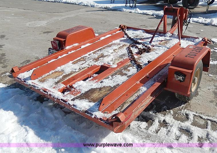 image for item I9360 2007 Ditch Witch S1A trencher trailer