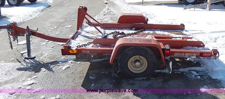 image for item I9360 2007 Ditch Witch S1A trencher trailer