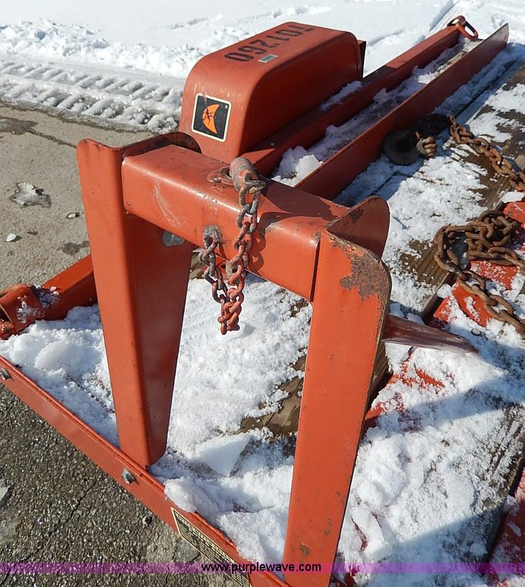 image for item I9360 2007 Ditch Witch S1A trencher trailer