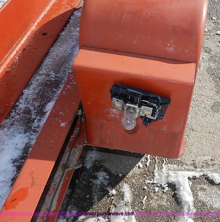 image for item I9360 2007 Ditch Witch S1A trencher trailer