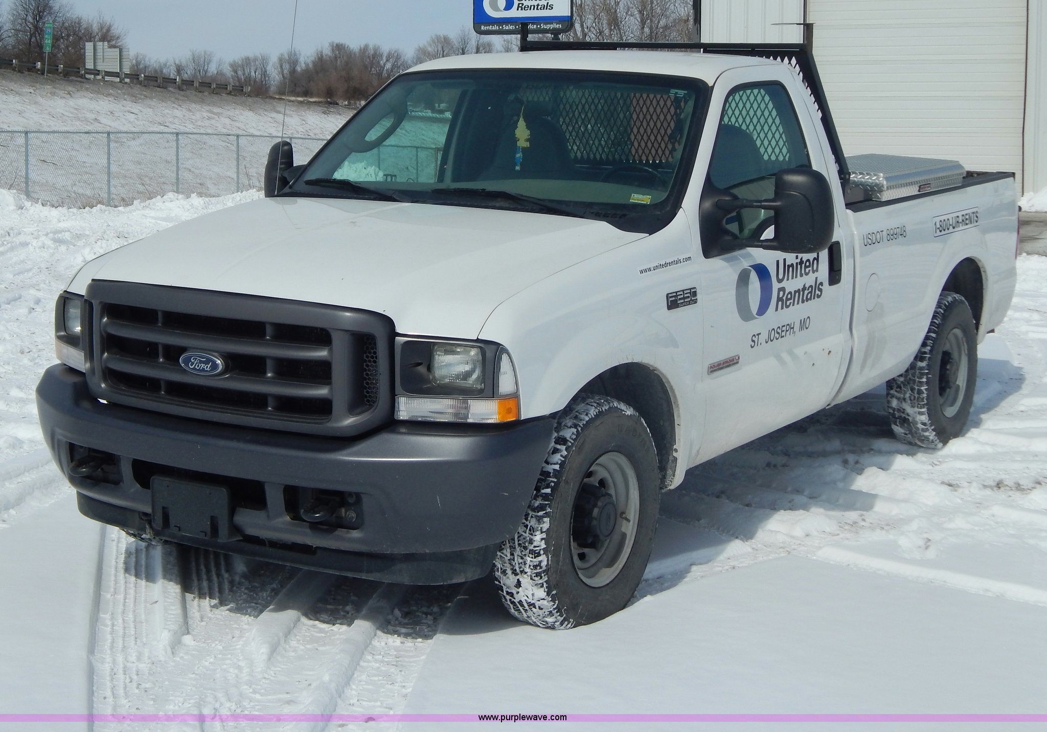 2004 Ford F250 Super Duty pickup truck in St. Joseph, MO Item I1224