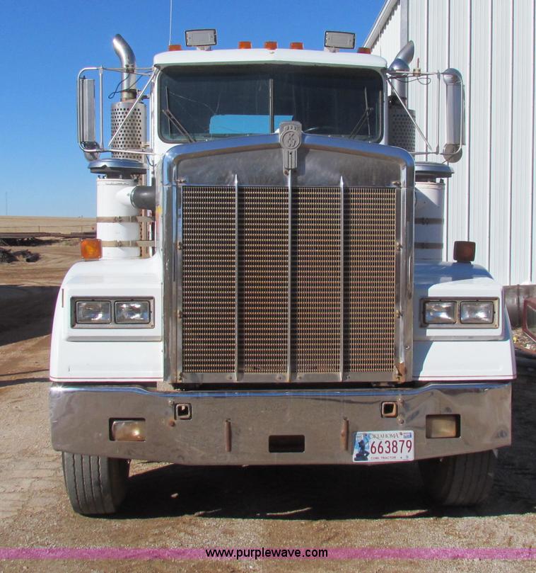 image for item AE9038 1983 Kenworth W900 semi truck