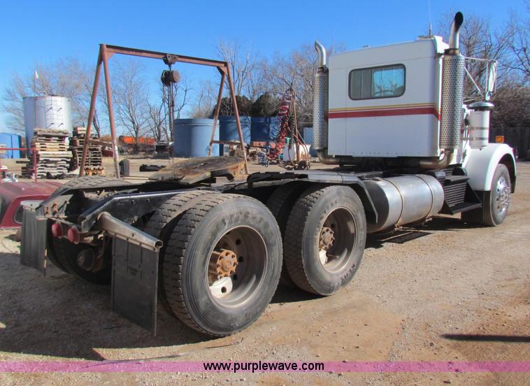 image for item AE9038 1983 Kenworth W900 semi truck