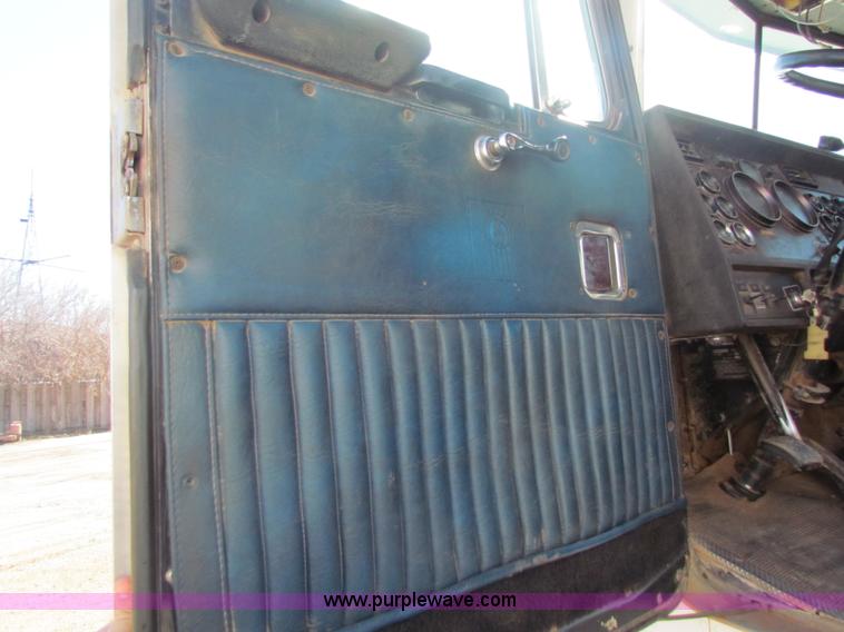 image for item AE9038 1983 Kenworth W900 semi truck