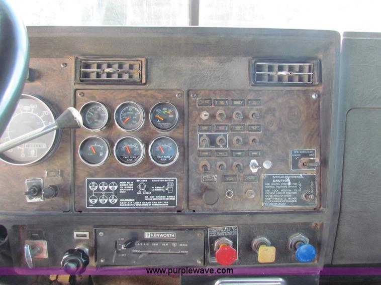 image for item AE9038 1983 Kenworth W900 semi truck