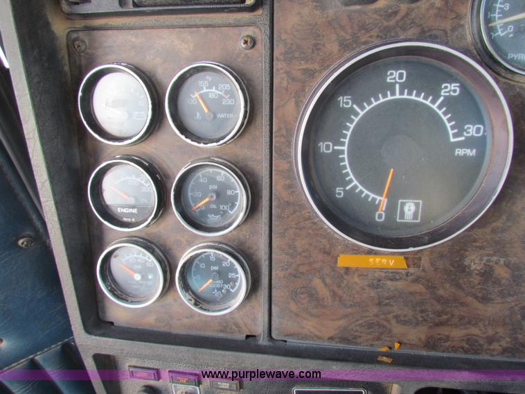 image for item AE9038 1983 Kenworth W900 semi truck