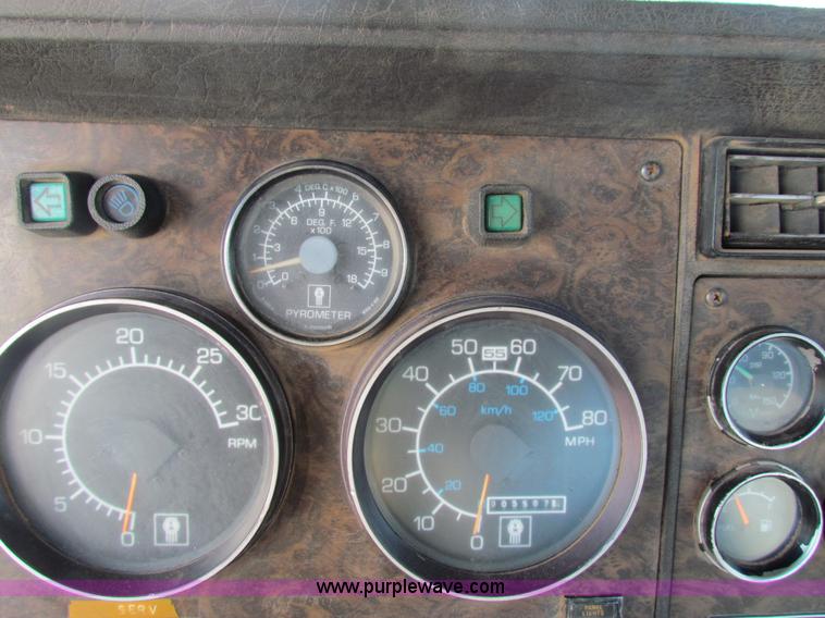 image for item AE9038 1983 Kenworth W900 semi truck