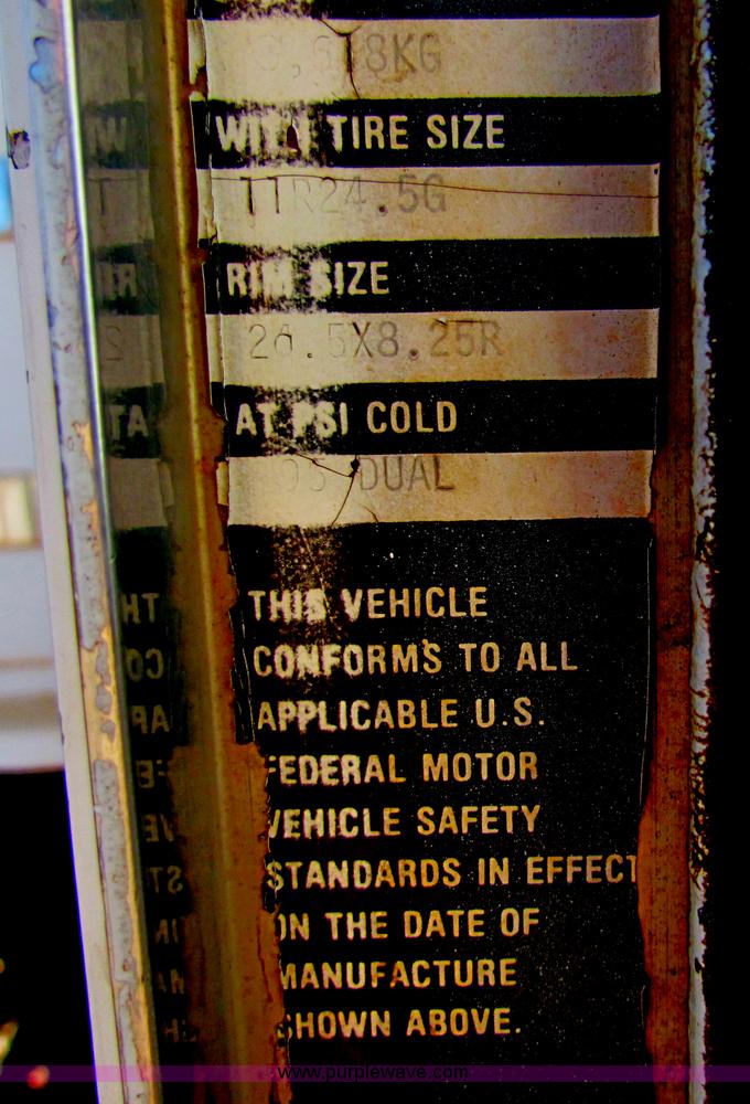 image for item AE9038 1983 Kenworth W900 semi truck