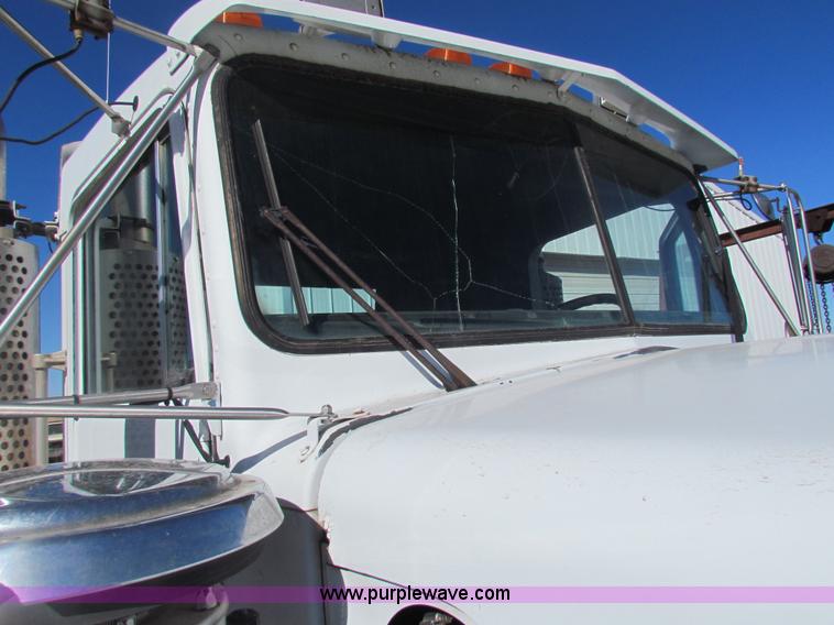 image for item AE9038 1983 Kenworth W900 semi truck