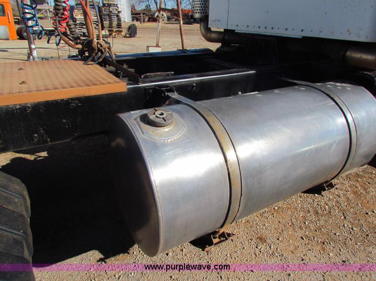 image for item AE9038 1983 Kenworth W900 semi truck