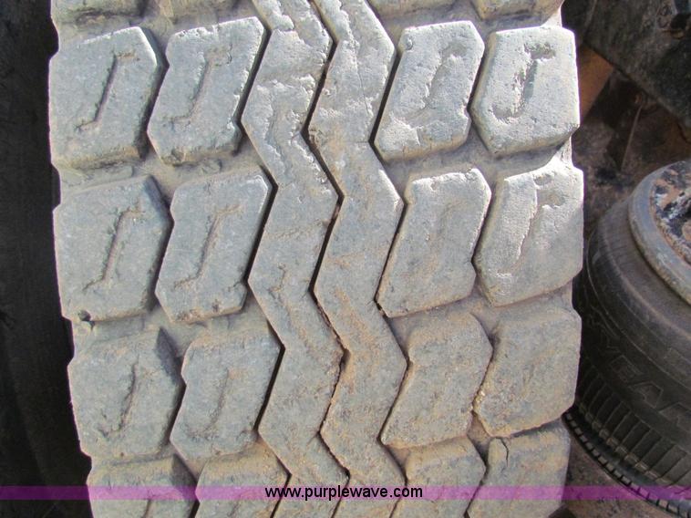 image for item AE9038 1983 Kenworth W900 semi truck