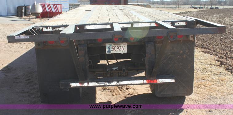 image for item AJ9495 1995 Transcraft TL-2000 48' flatbed trailer