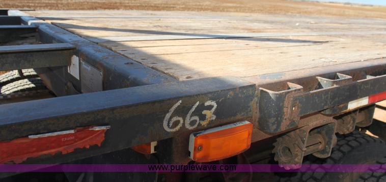 image for item AJ9495 1995 Transcraft TL-2000 48' flatbed trailer