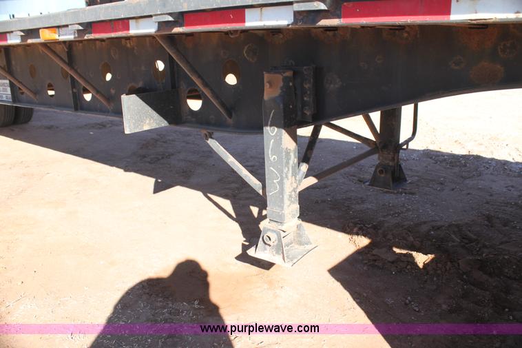 image for item AJ9495 1995 Transcraft TL-2000 48' flatbed trailer