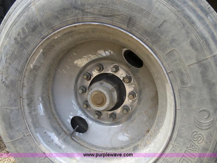 image for item B4865 1988 Ravens aluminum end dump bed